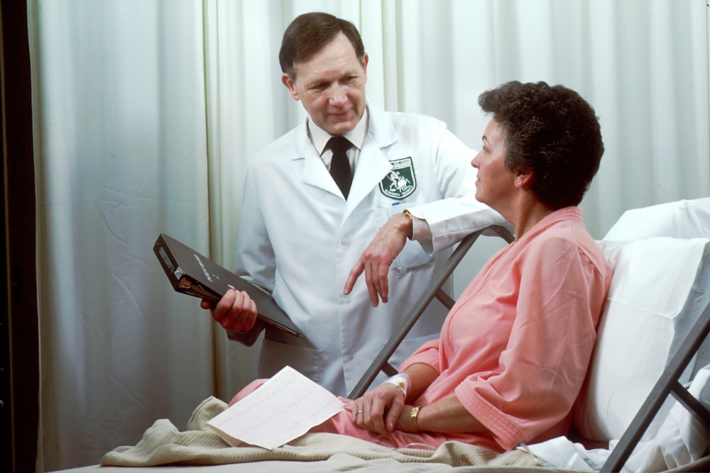 How MedTreat India Helps Knee Replacement Patients